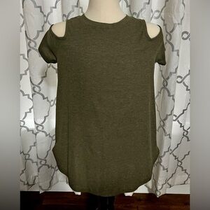 Bozzolo Cold Shoulder Top